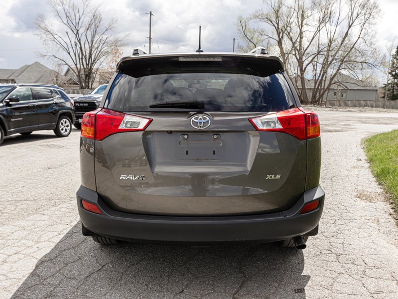 2014 Toyota RAV4 XLE FWD 4dr XLE