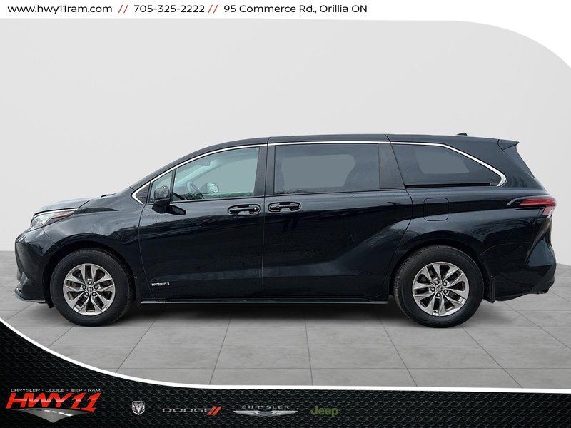 2021 Toyota Sienna LE AWD | 8 PASSENGER | HYBRID |