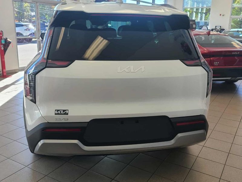 2026 Kia EV9 Land