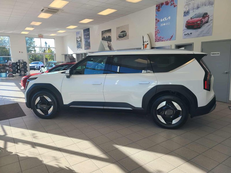 2026 Kia EV9 Land