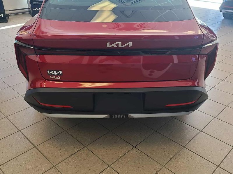 Kia K4 LX 2025