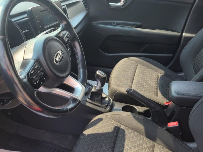 Kia Rio 5-door LX + 2019