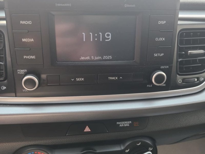 Kia Rio 5-door LX + 2019