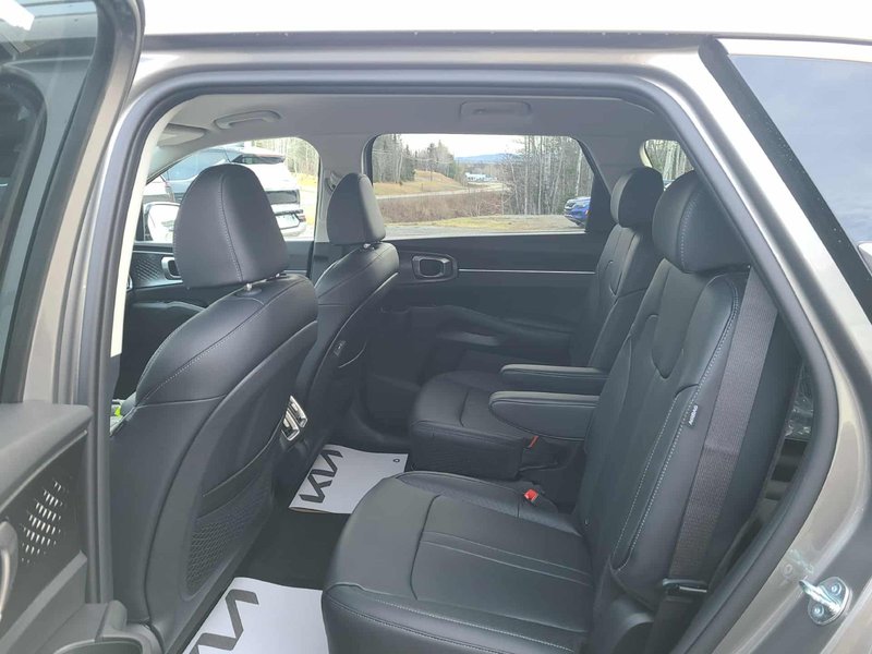 Kia Sorento Plug-In Hybrid EX 2026 Capacité de remorquage : 2000 livres