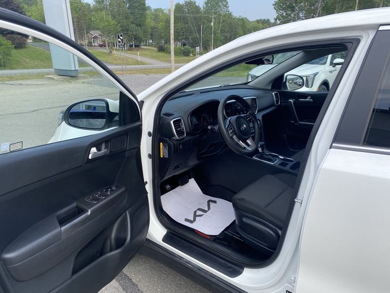 2022 Kia Sportage LX AWD