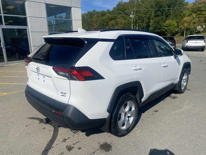 Toyota RAV4 XLE AWD 2019