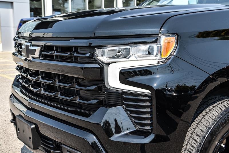 2023 Chevrolet Silverado 1500 Crew Cab 4x4 RST / Standard Box
