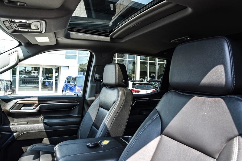 2023 Chevrolet Silverado 1500 Crew Cab 4x4 RST / Standard Box