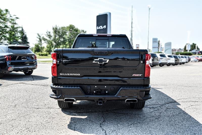 2023 Chevrolet Silverado 1500 Crew Cab 4x4 RST / Standard Box