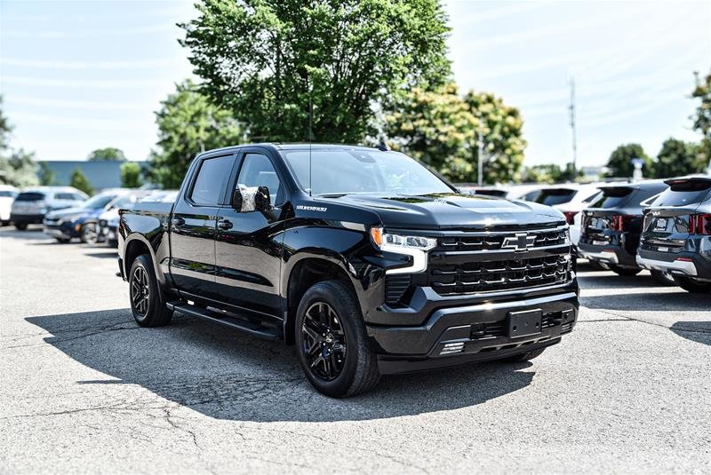2023 Chevrolet Silverado 1500 Crew Cab 4x4 RST / Standard Box