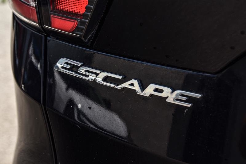 2018 Ford Escape SEL - 4WD HTD Seats|Rmt start|Camera|Climate|Keyless