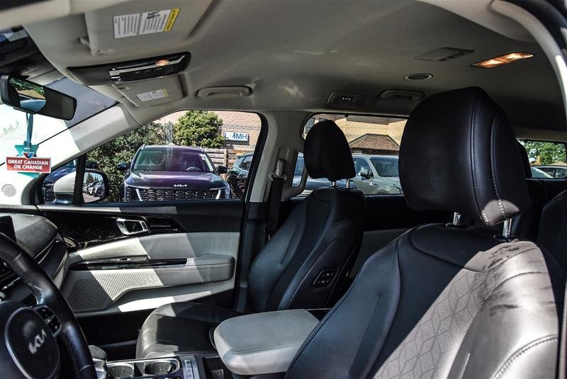 2022 Kia Carnival EX