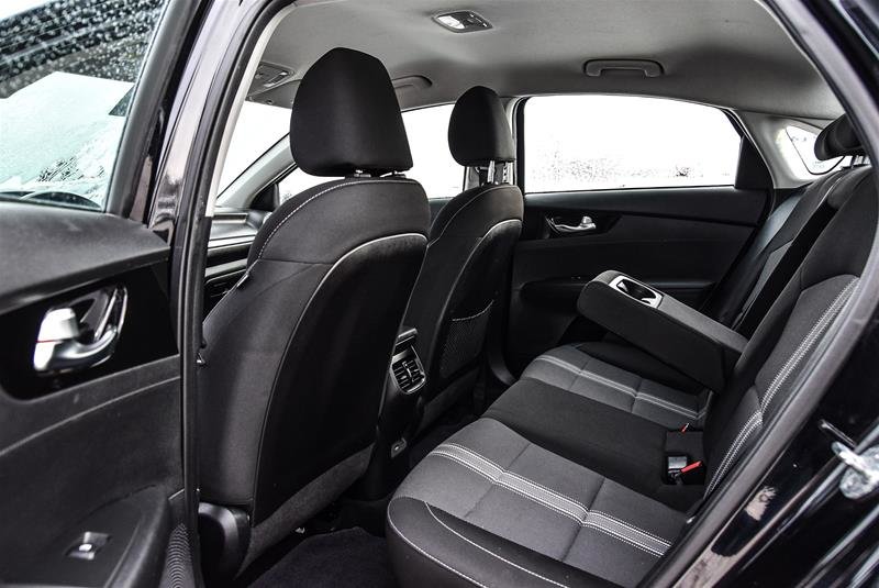 2022 Kia Forte Sedan EX IVT