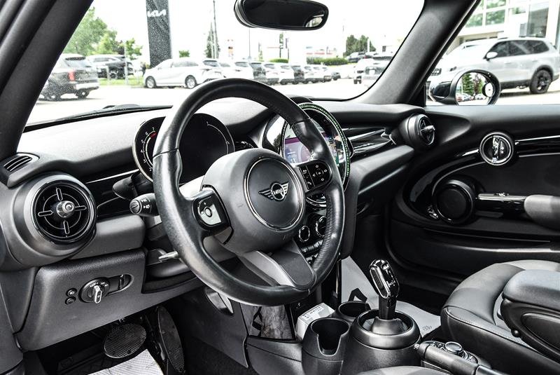 2024 MINI Cooper Convertible Cooper Cooper- Brk assist|Camera|keyless|TPMS|Traction C