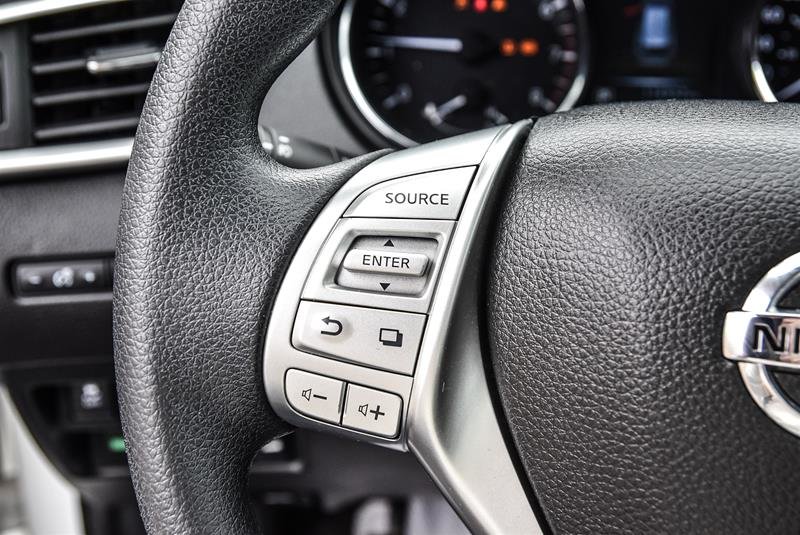 2016 Nissan Rogue SV AWD CVT