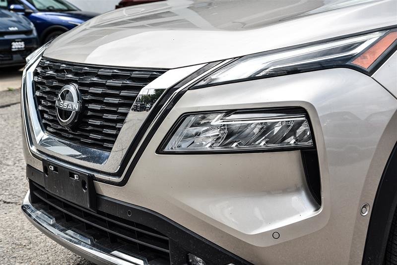 2022 Nissan Rogue Platinum CVT (2)