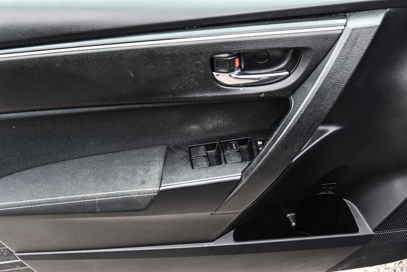 2018 Toyota Corolla 4-door Sedan LE CVTi-S