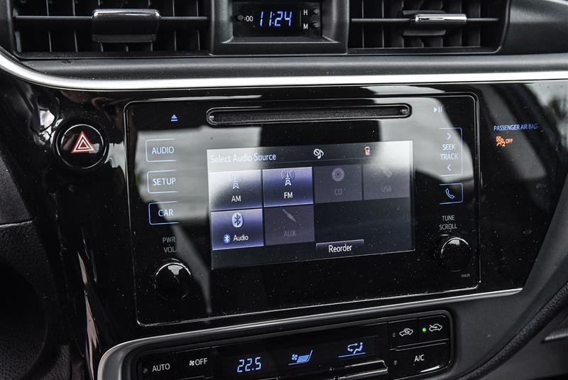 2018 Toyota Corolla 4-door Sedan LE CVTi-S