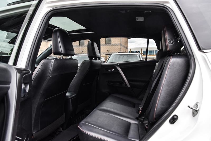 2018 Toyota RAV4 Hybrid SE