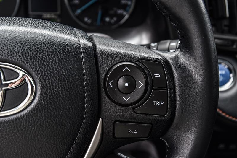 2018 Toyota RAV4 Hybrid SE