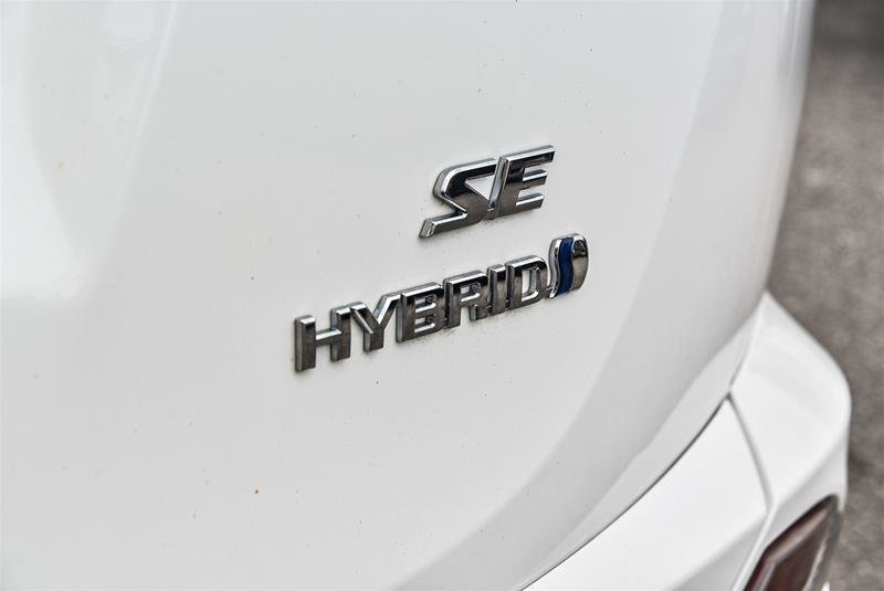 2018 Toyota RAV4 Hybrid SE