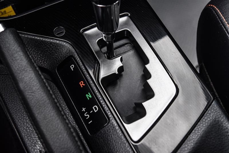 2018 Toyota RAV4 Hybrid SE