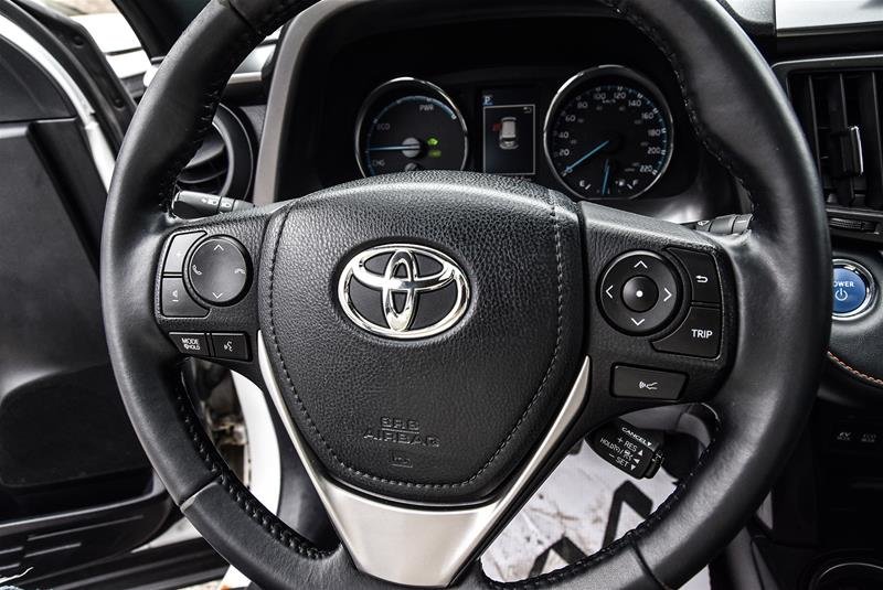 2018 Toyota RAV4 Hybrid SE