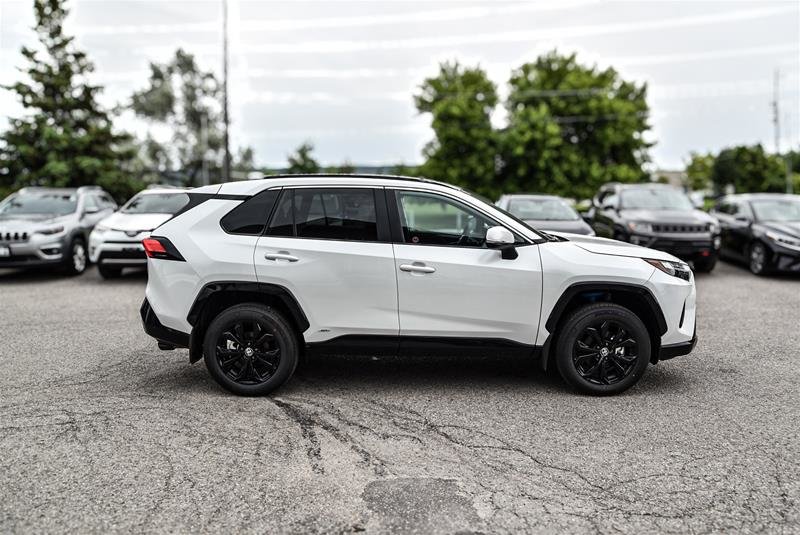2025 Toyota RAV4 Hybrid SE AWD