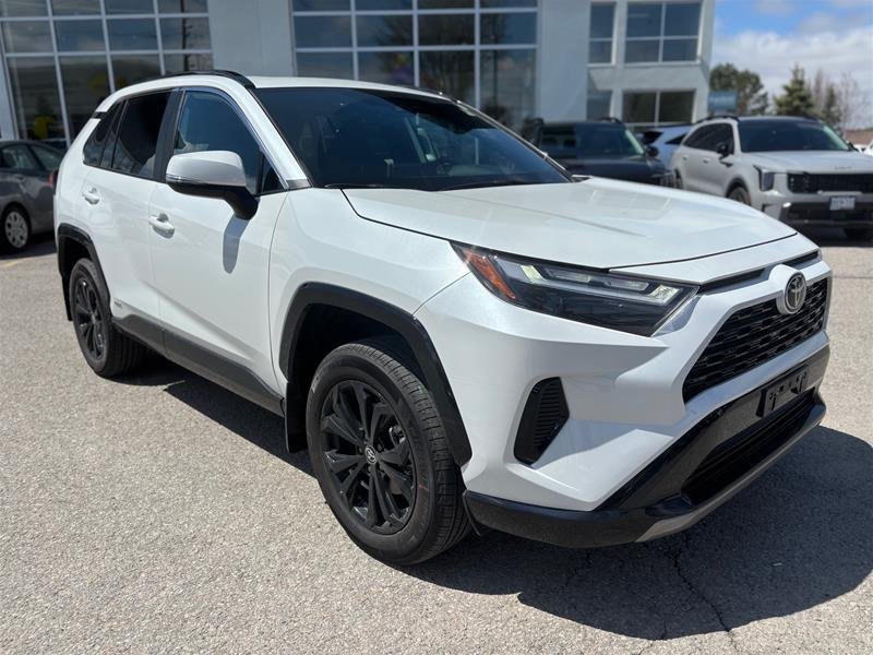 2025 Toyota RAV4 Hybrid SE AWD