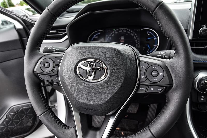 2025 Toyota RAV4 Hybrid SE AWD