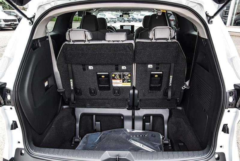 2025 Toyota Sienna Hybrid Sienna LE AWD 8-Pass