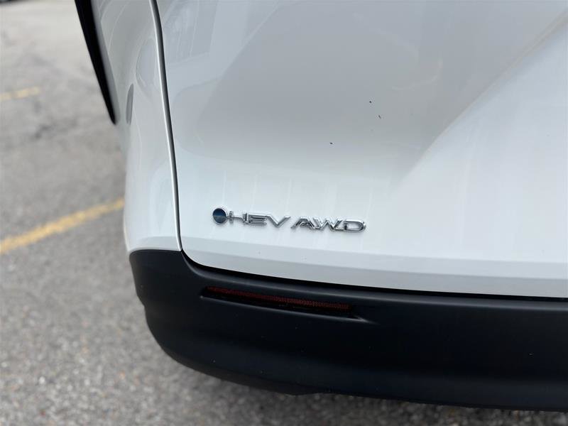2025 Toyota Sienna Hybrid Sienna LE AWD 8-Pass