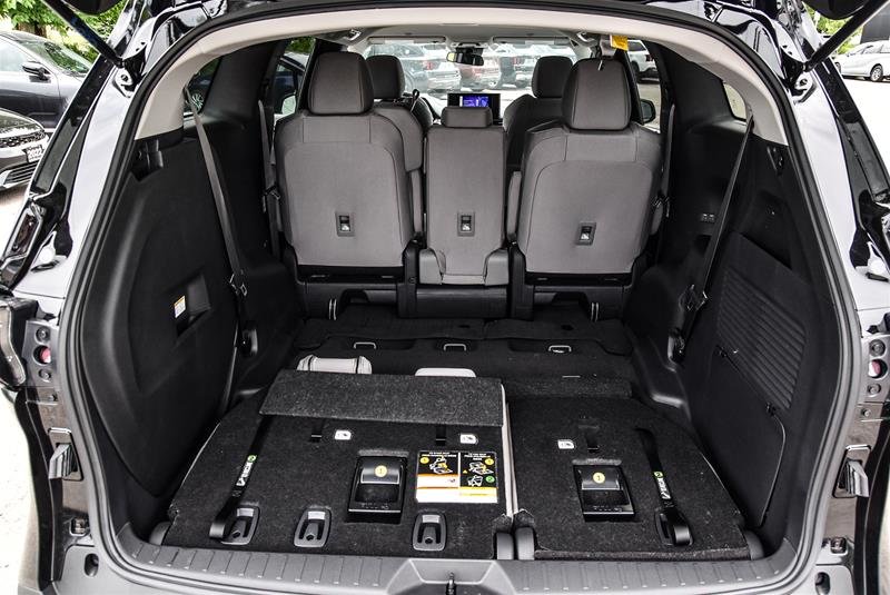 2025 Toyota Sienna Hybrid Sienna LE AWD 8-Pass Sienna LE AWD 8-Pass-Cross traffic|Brk assist|