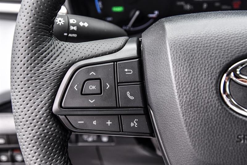 2025 Toyota Sienna Hybrid Sienna LE AWD 8-Pass Sienna LE AWD 8-Pass-Cross traffic|Brk assist|