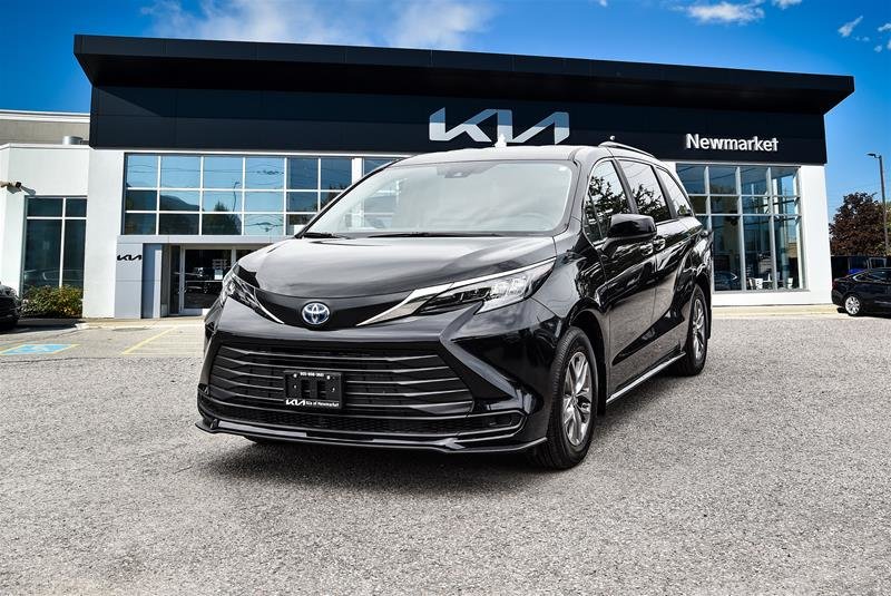 2025 Toyota Sienna Hybrid Sienna LE AWD 8-Pass Sienna LE AWD 8-Pass-Cross traffic|Brk assist|