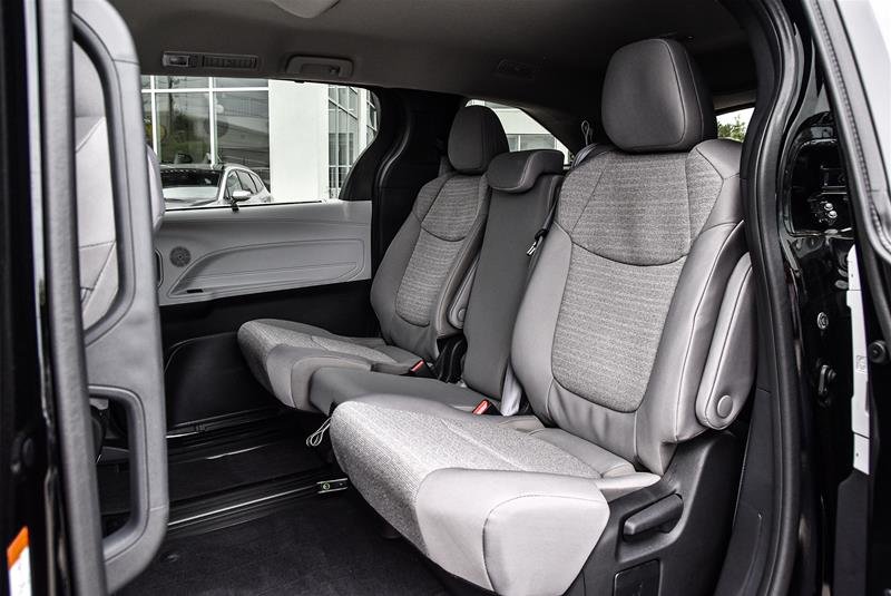 2025 Toyota Sienna Hybrid Sienna LE AWD 8-Pass Sienna LE AWD 8-Pass-Cross traffic|Brk assist|