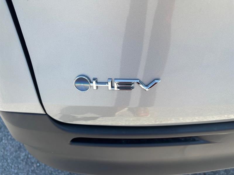 2025 Toyota Sienna Hybrid Sienna XLE 8-Pass
