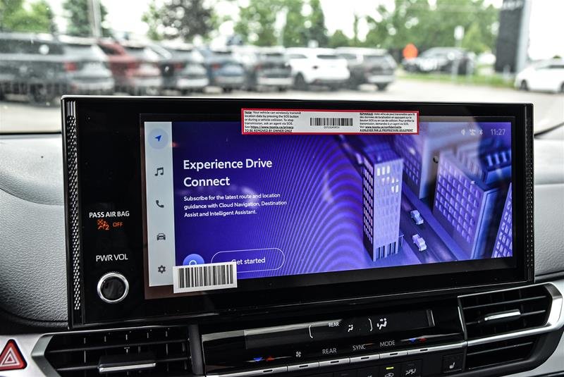 2025 Toyota Sienna Hybrid Sienna XLE 8-Pass