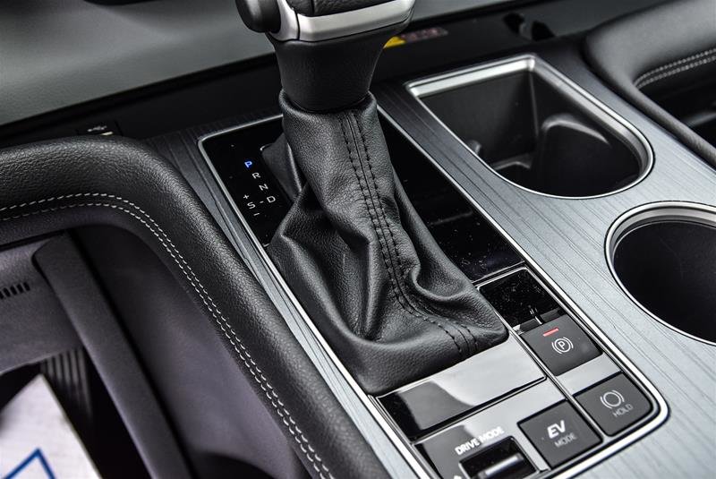 2025 Toyota Sienna Hybrid Sienna XLE 8-Pass