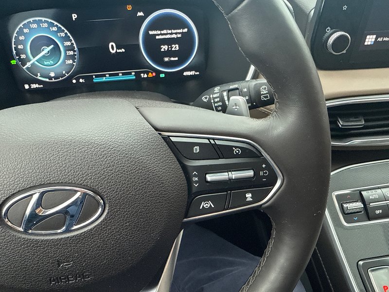 2022 Hyundai SANTA FE HYBRID LUXURY One Owner & Very Clean