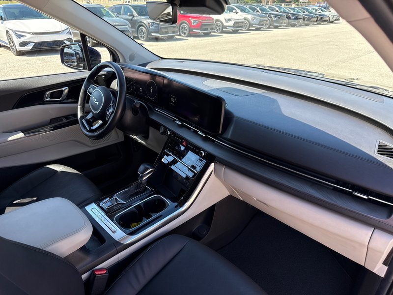 2022 Kia Carnival EX+