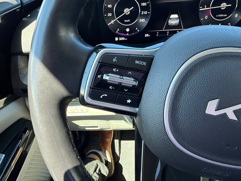 2022 Kia Carnival EX+