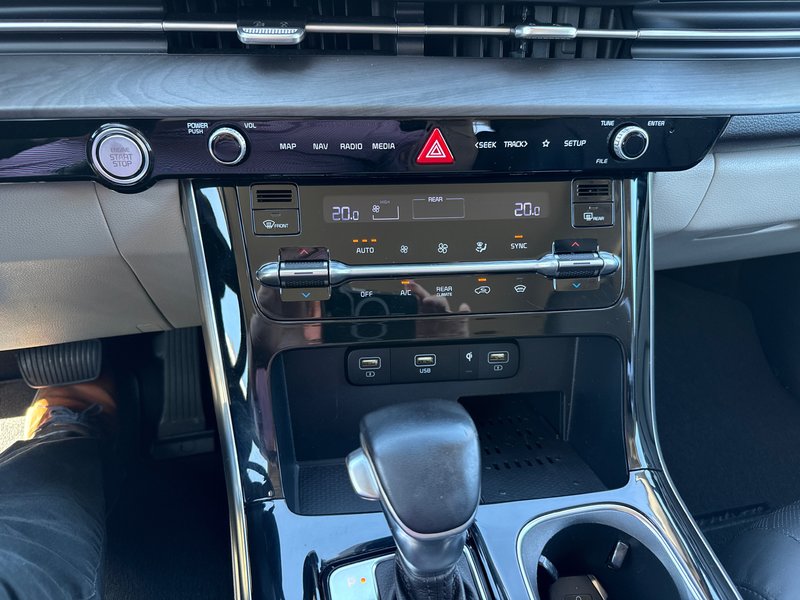 2022 Kia Carnival EX+