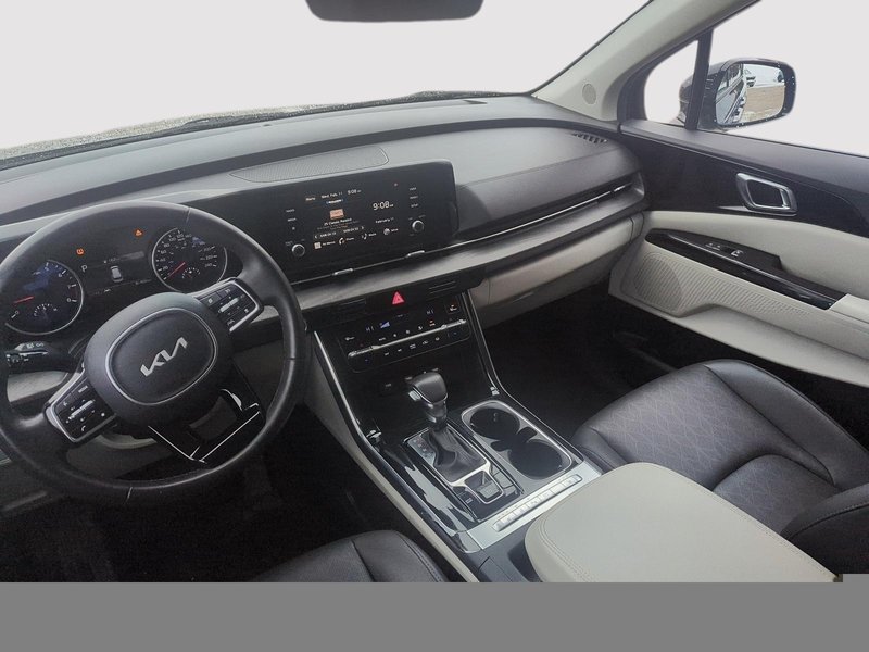 2024 Kia CARNIVAL EX One Owner