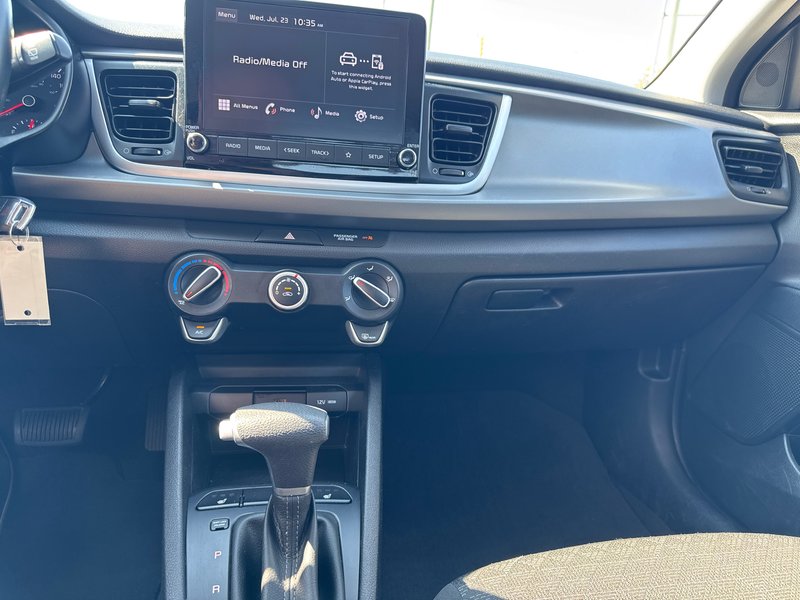 2022 Kia Rio 5-door LX+