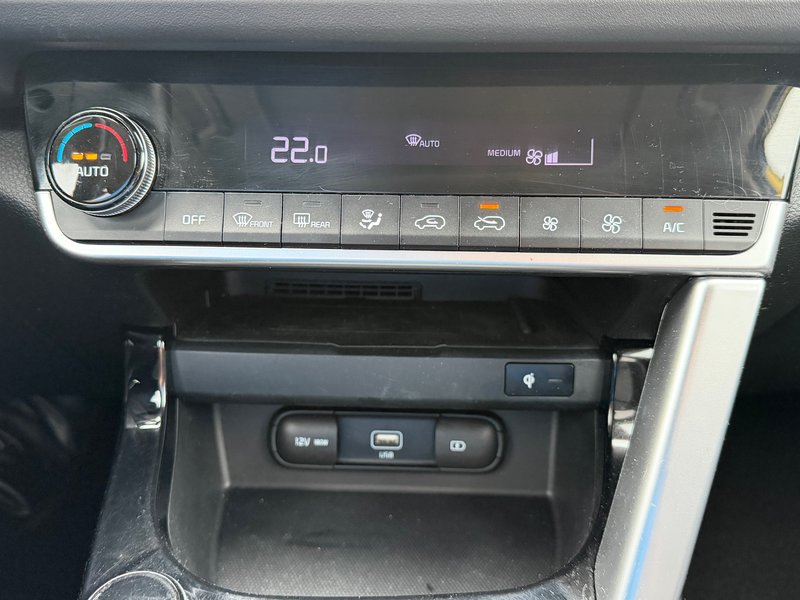 2021 Kia Seltos SX Turbo One Owner, Local Trade