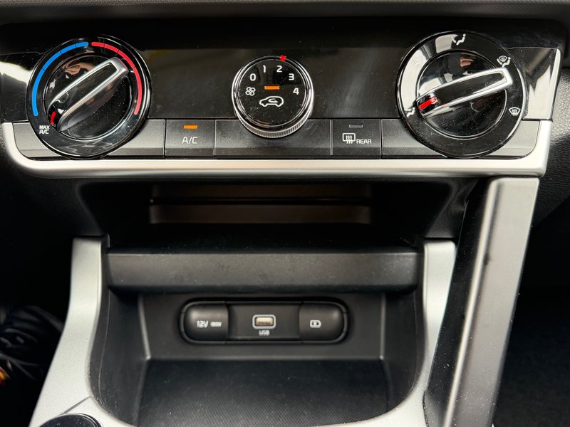 2023 Kia Seltos LX One Owner, Local Trade