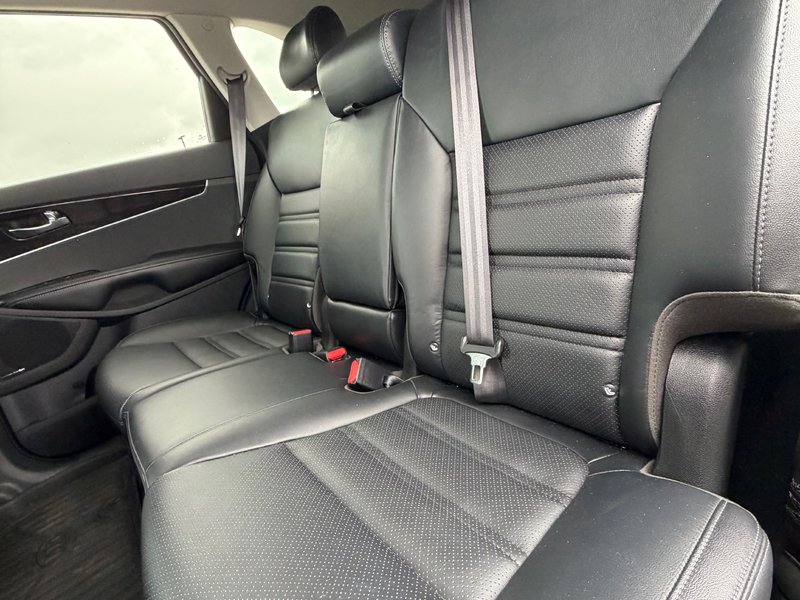 2020 Kia Sorento EX+ V6