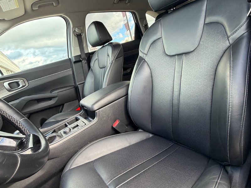 2022 Kia Sorento EX