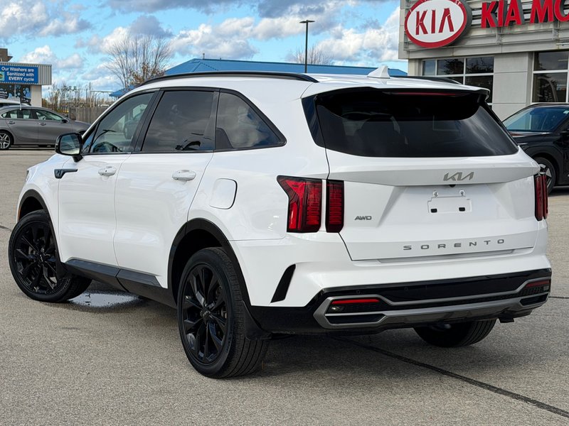 2022 Kia Sorento EX